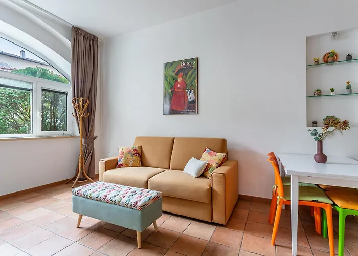 Iflat Peaceful Retreat In Monti S Old Print Shop *